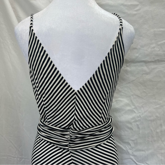 NWT Ann Taylor black and white striped dress with open back and wrap belt. - Picture 7 of 11
